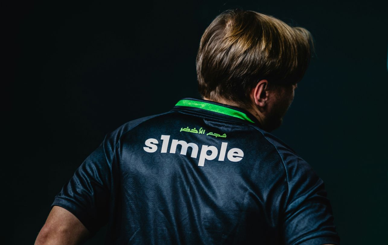 中单卢锡安时隔877天再次在LPL出场！