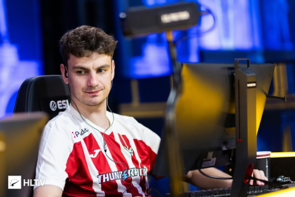 LPL春季赛今日赛程及首发名单