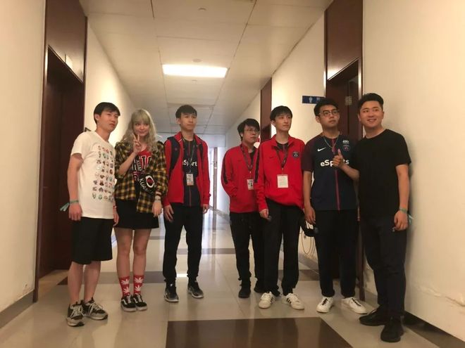 NEO谈团队凝聚力：“在关键时刻每个人都会挺身而出”